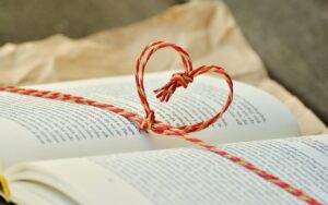 一人旅で女性が安心して楽しむための安全対策は？